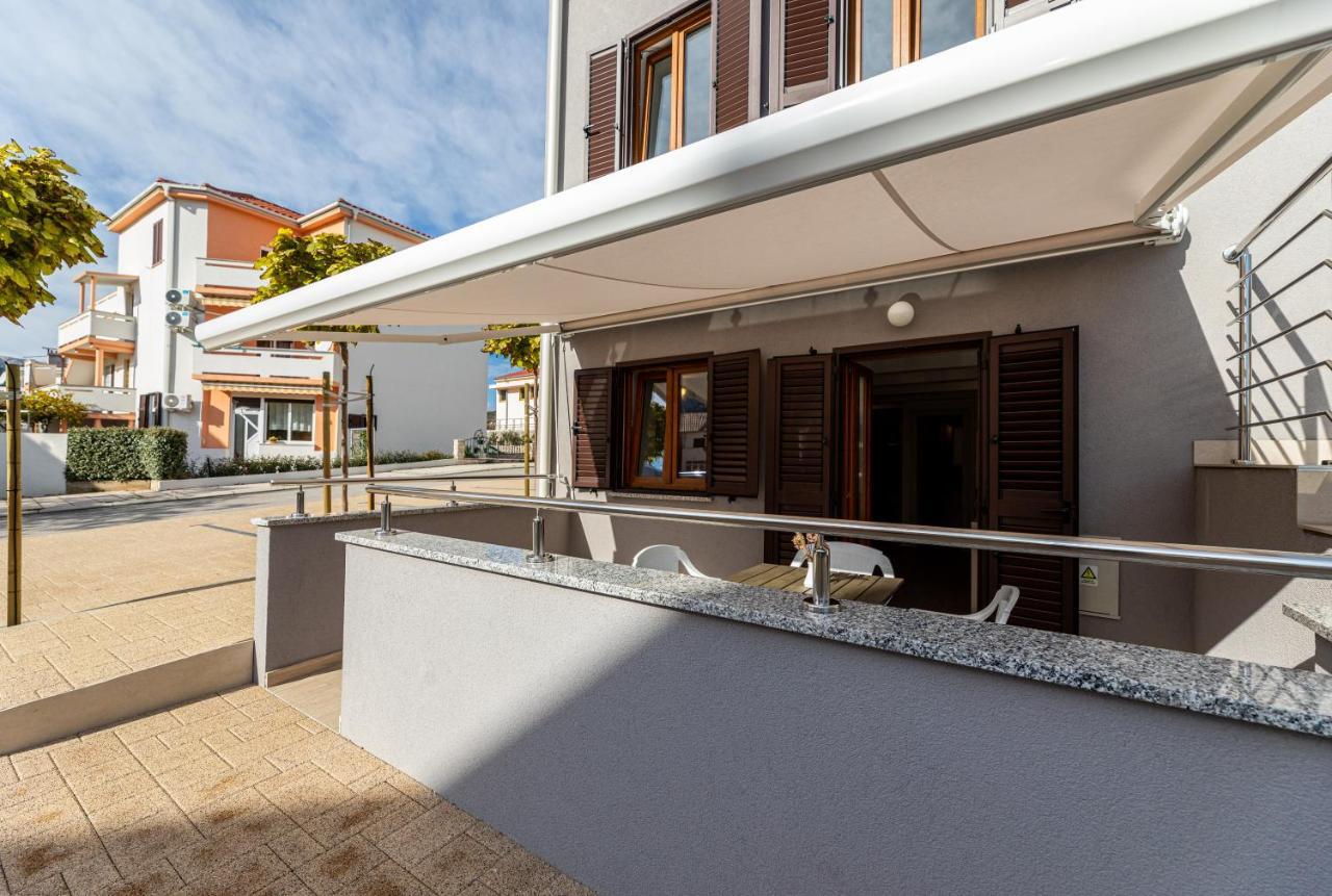 Apartments Crnekovic III Baska  Bagian luar foto
