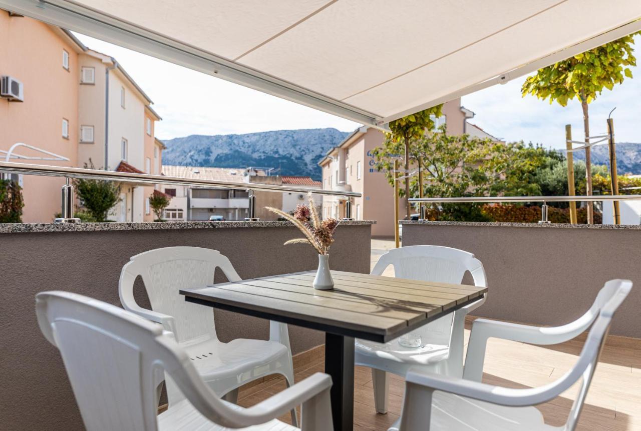 Apartments Crnekovic III Baska  Bagian luar foto
