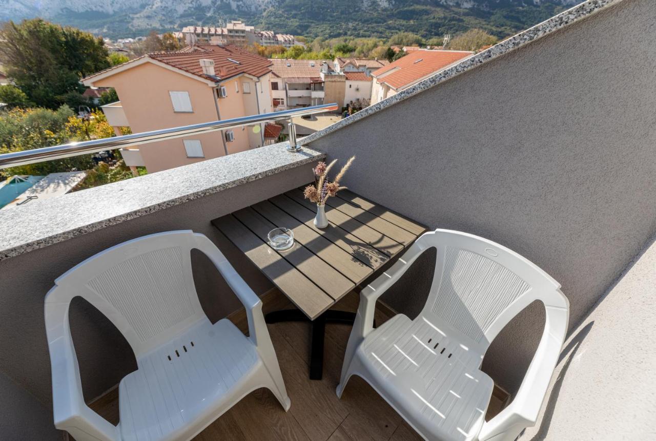 Apartments Crnekovic III Baska  Bagian luar foto
